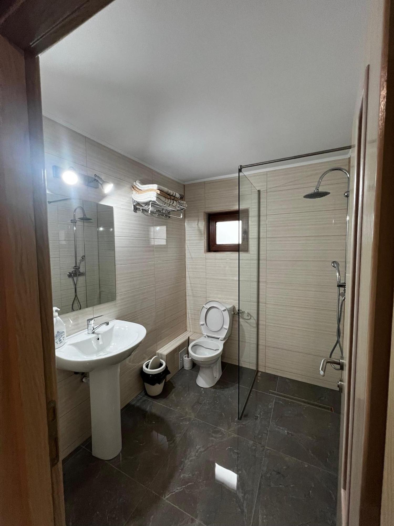 Hotel Casa Bujor De Munte Dragoslavele Zewnętrze zdjęcie